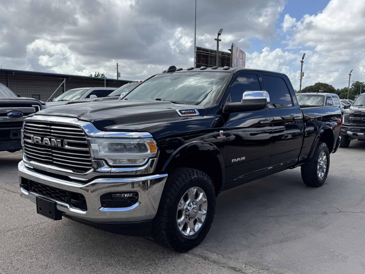 RAM 3500 Laramie Crew Cab 4WD 2019