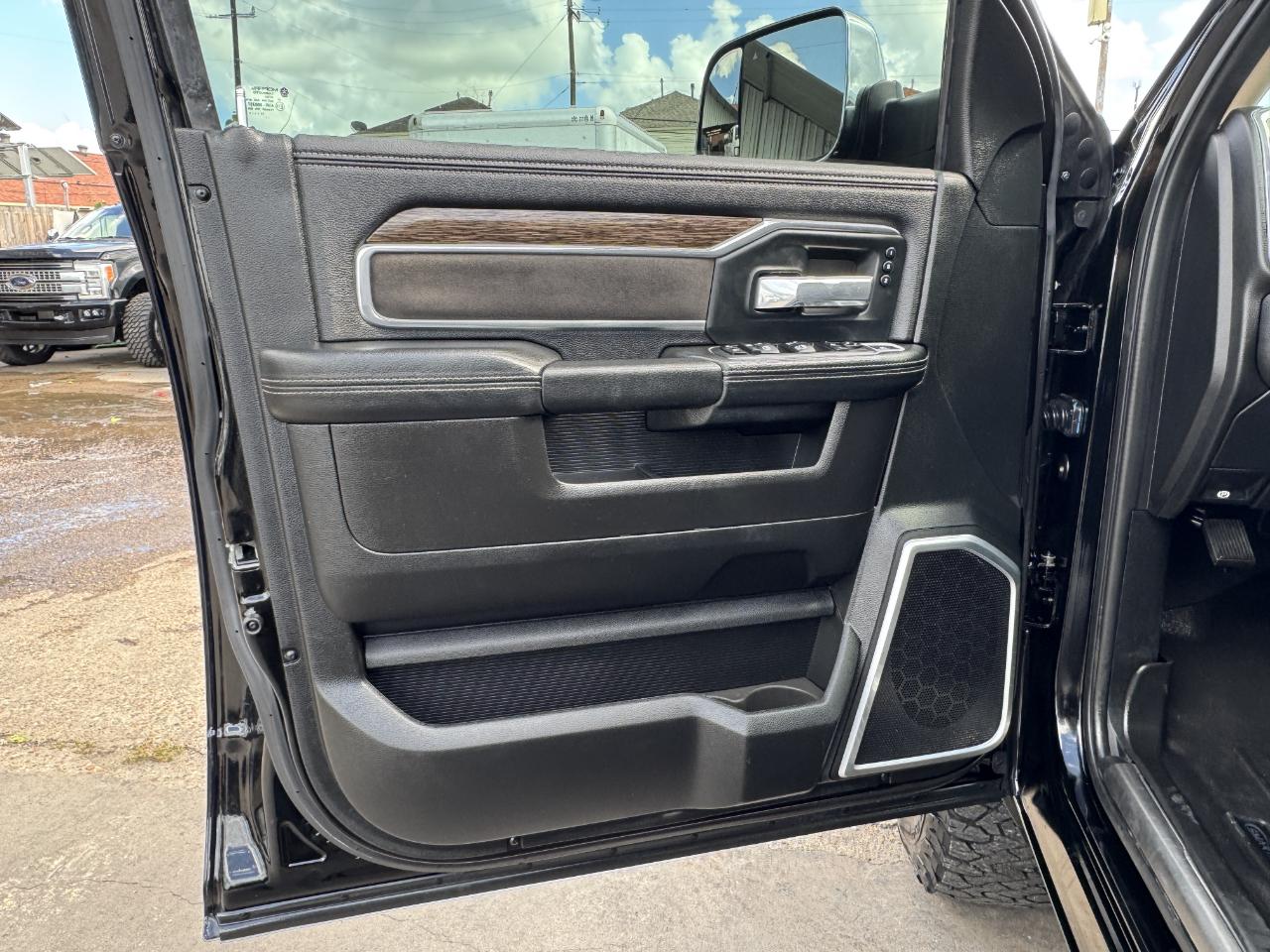RAM 3500 Laramie Crew Cab 4WD 2019