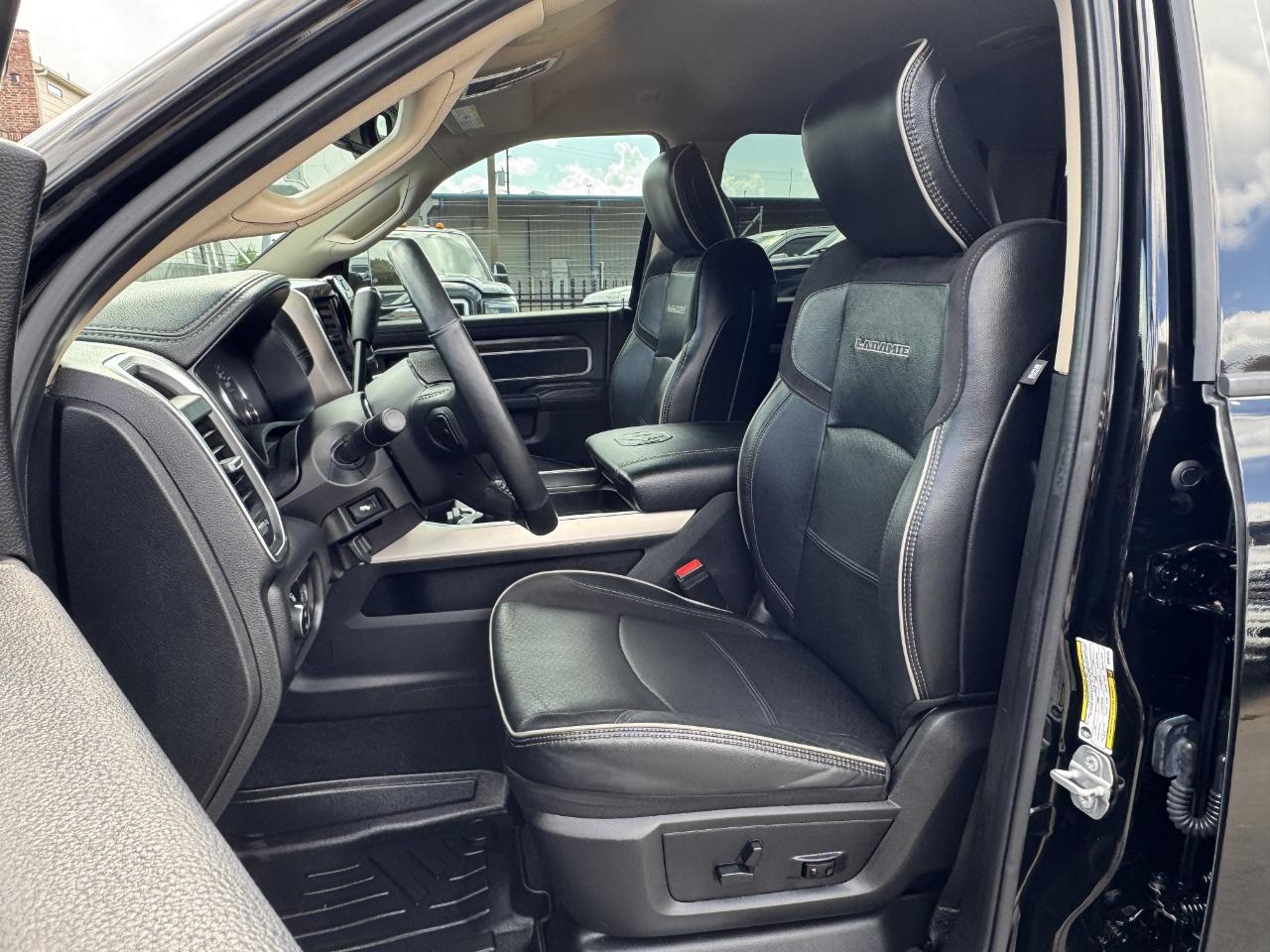 RAM 3500 Laramie Crew Cab 4WD 2019