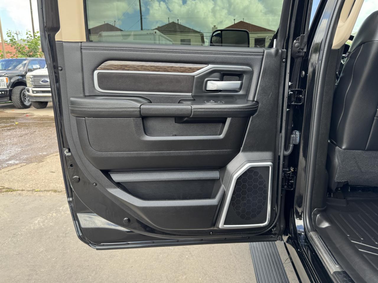 RAM 3500 Laramie Crew Cab 4WD 2019