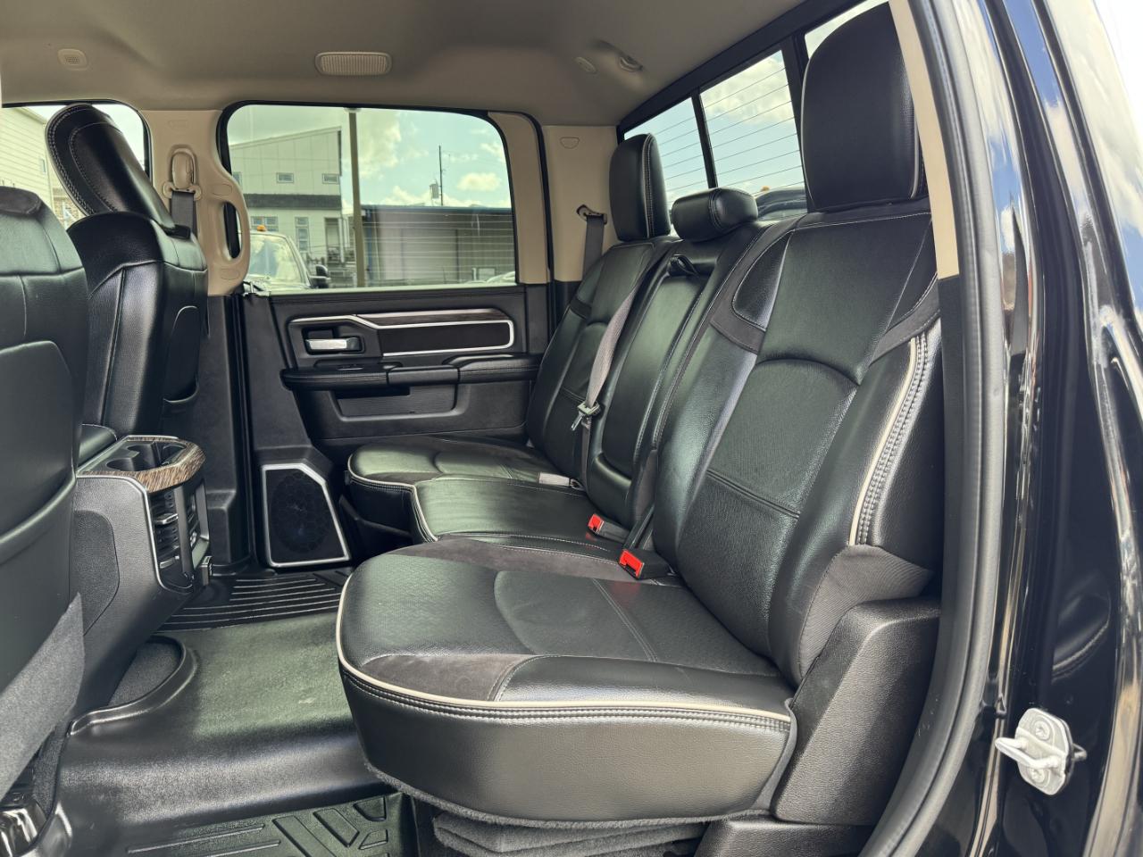 RAM 3500 Laramie Crew Cab 4WD 2019