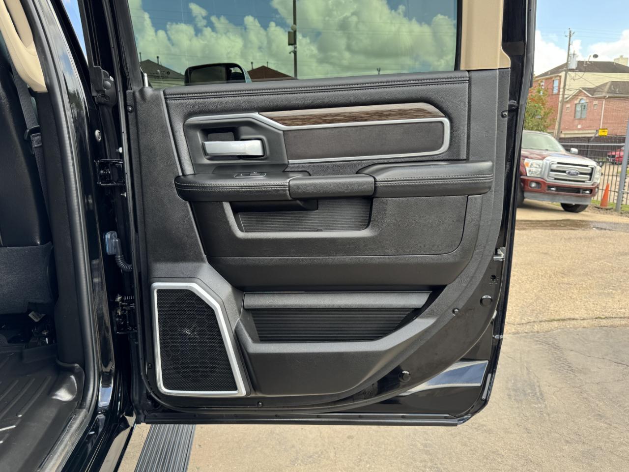 RAM 3500 Laramie Crew Cab 4WD 2019