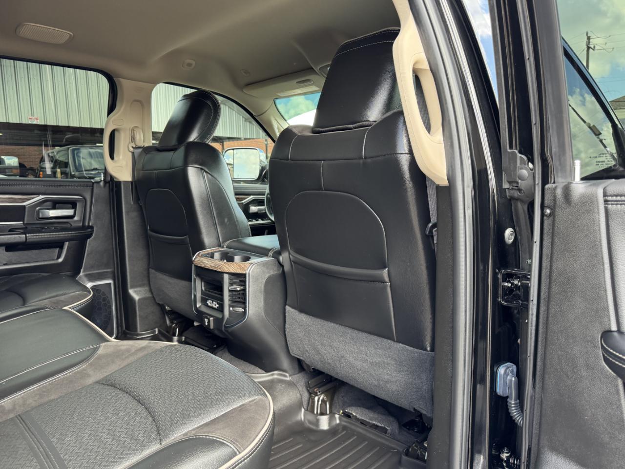 RAM 3500 Laramie Crew Cab 4WD 2019