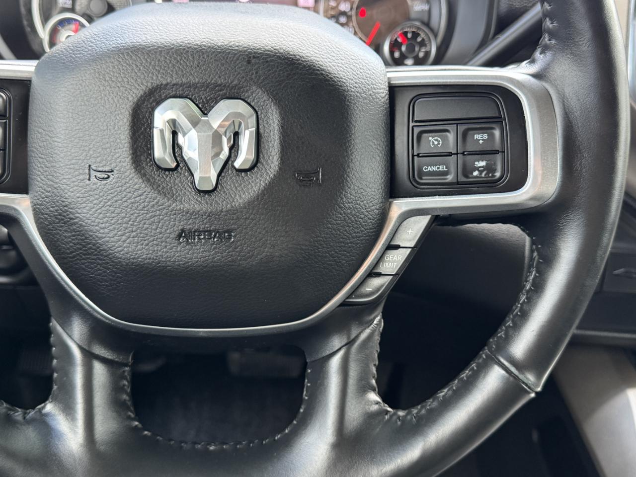 RAM 3500 Laramie Crew Cab 4WD 2019
