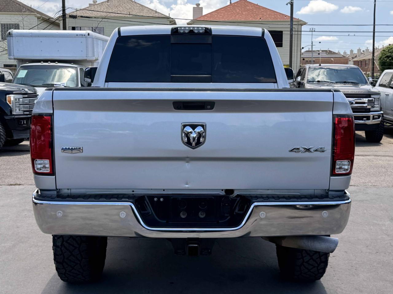 RAM 2500 Laramie Crew Cab 4WD 2016