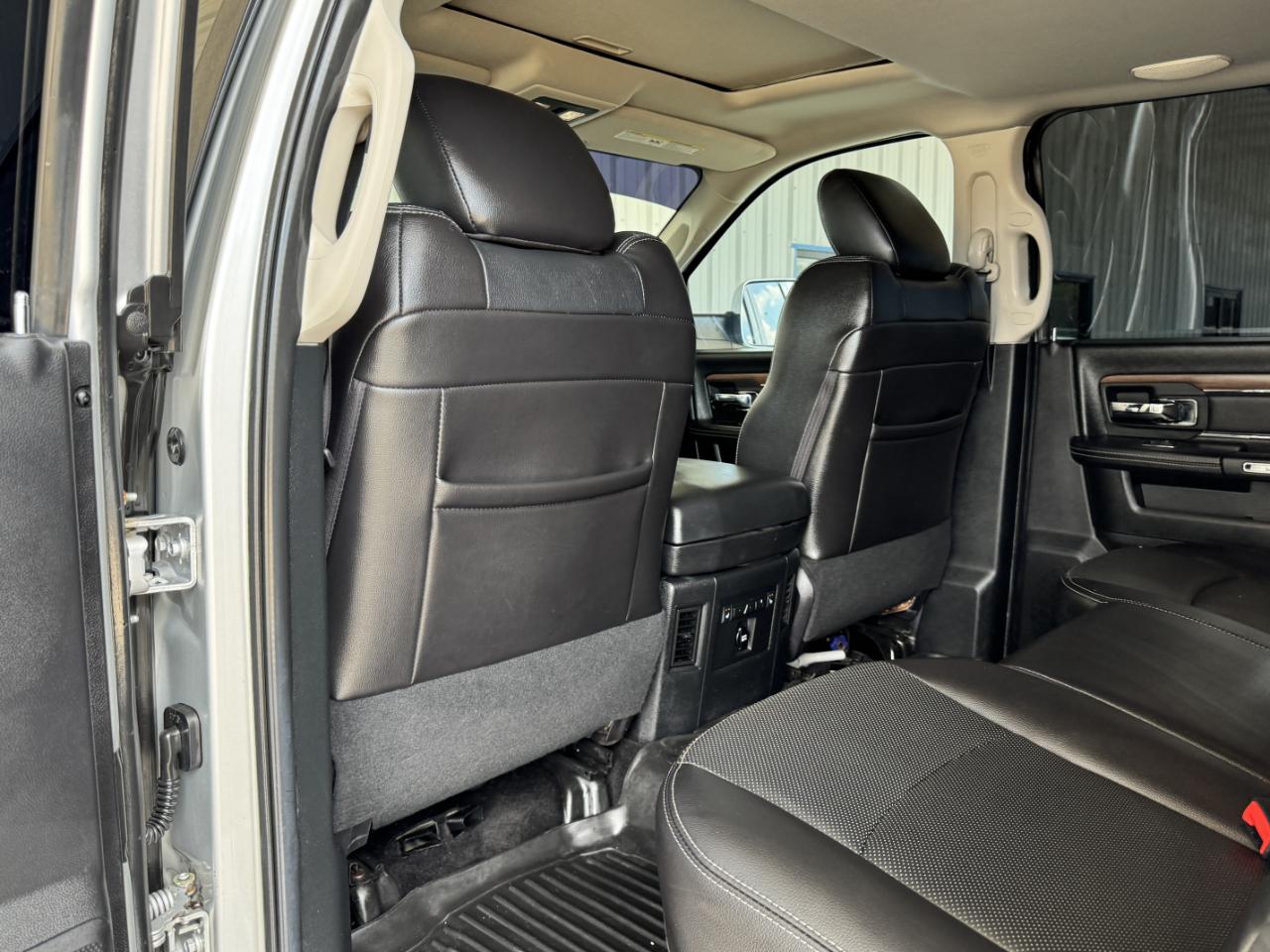 RAM 2500 Laramie Crew Cab 4WD 2016