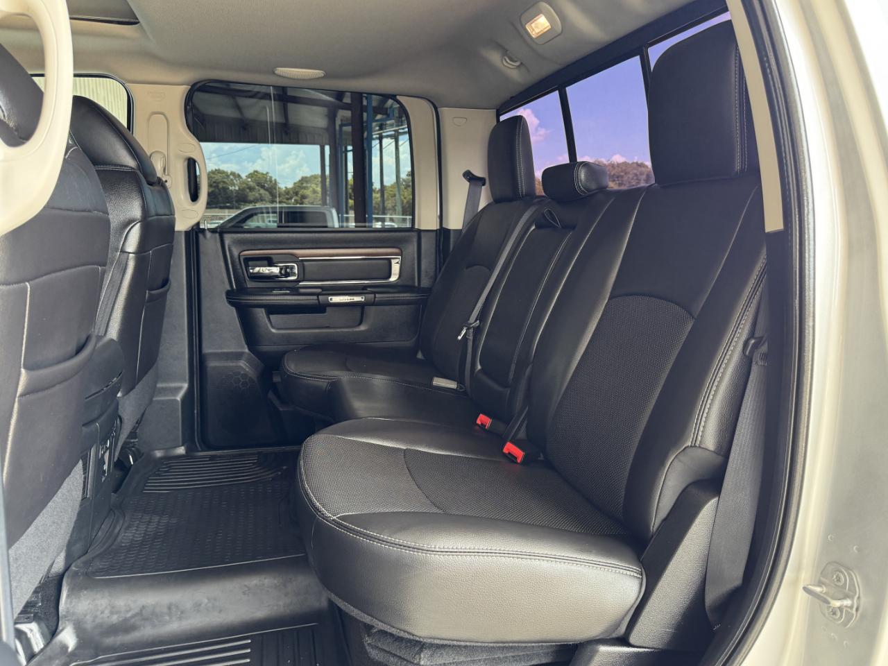 RAM 2500 Laramie Crew Cab 4WD 2016