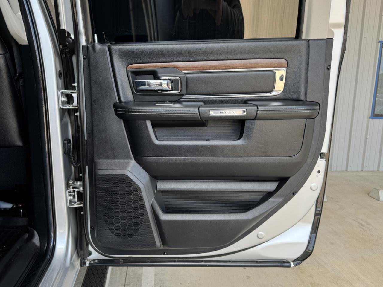 RAM 2500 Laramie Crew Cab 4WD 2016