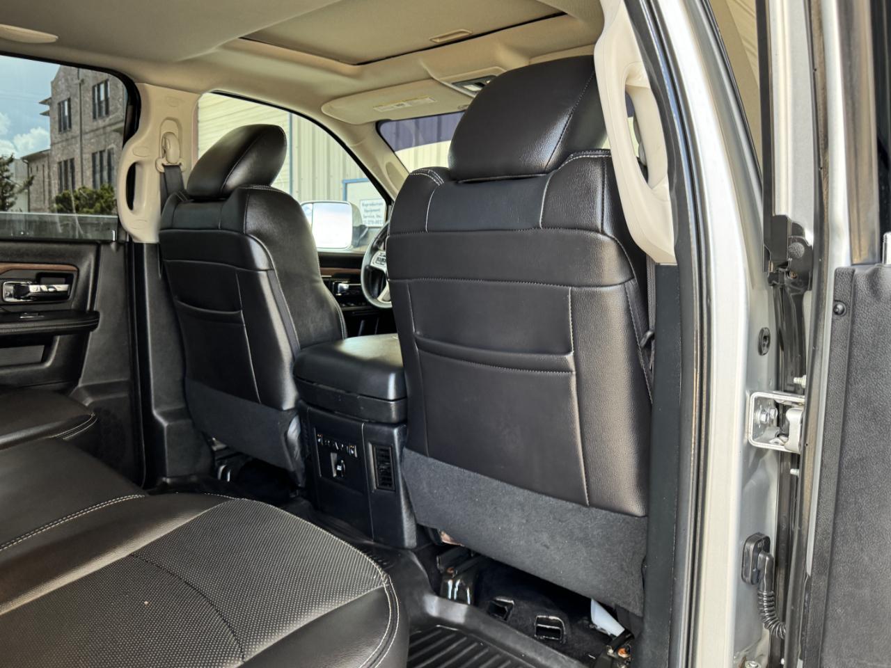 RAM 2500 Laramie Crew Cab 4WD 2016