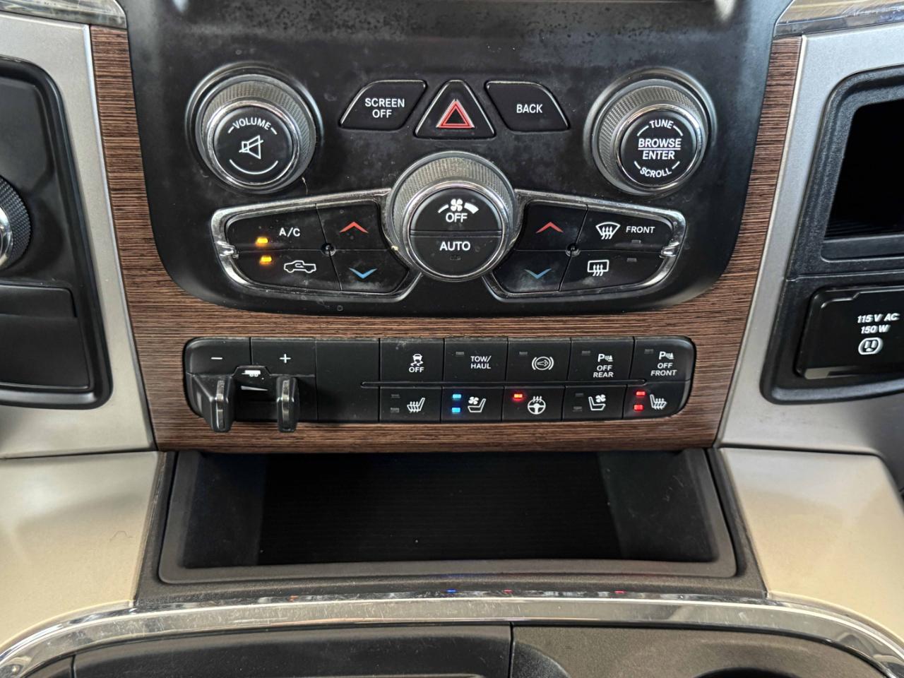 RAM 2500 Laramie Crew Cab 4WD 2016