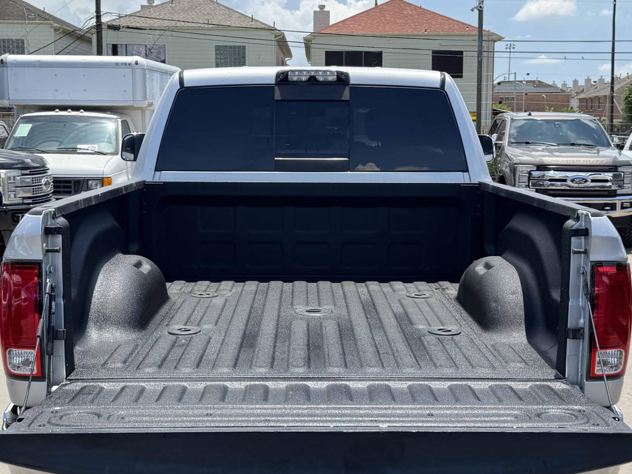 RAM 2500 Laramie Crew Cab 4WD 2016