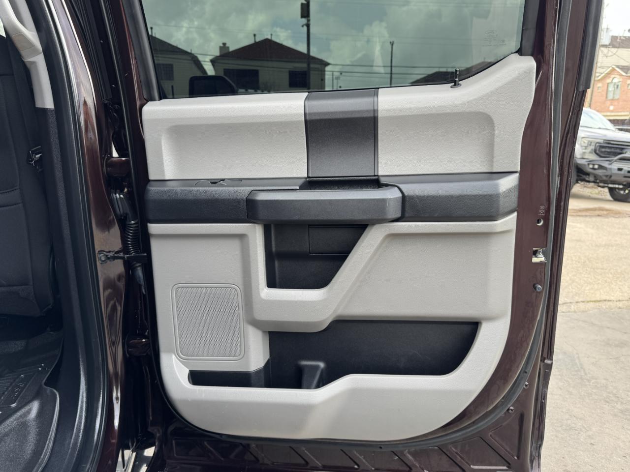 Ford F-150 STX SuperCrew 4WD 2018