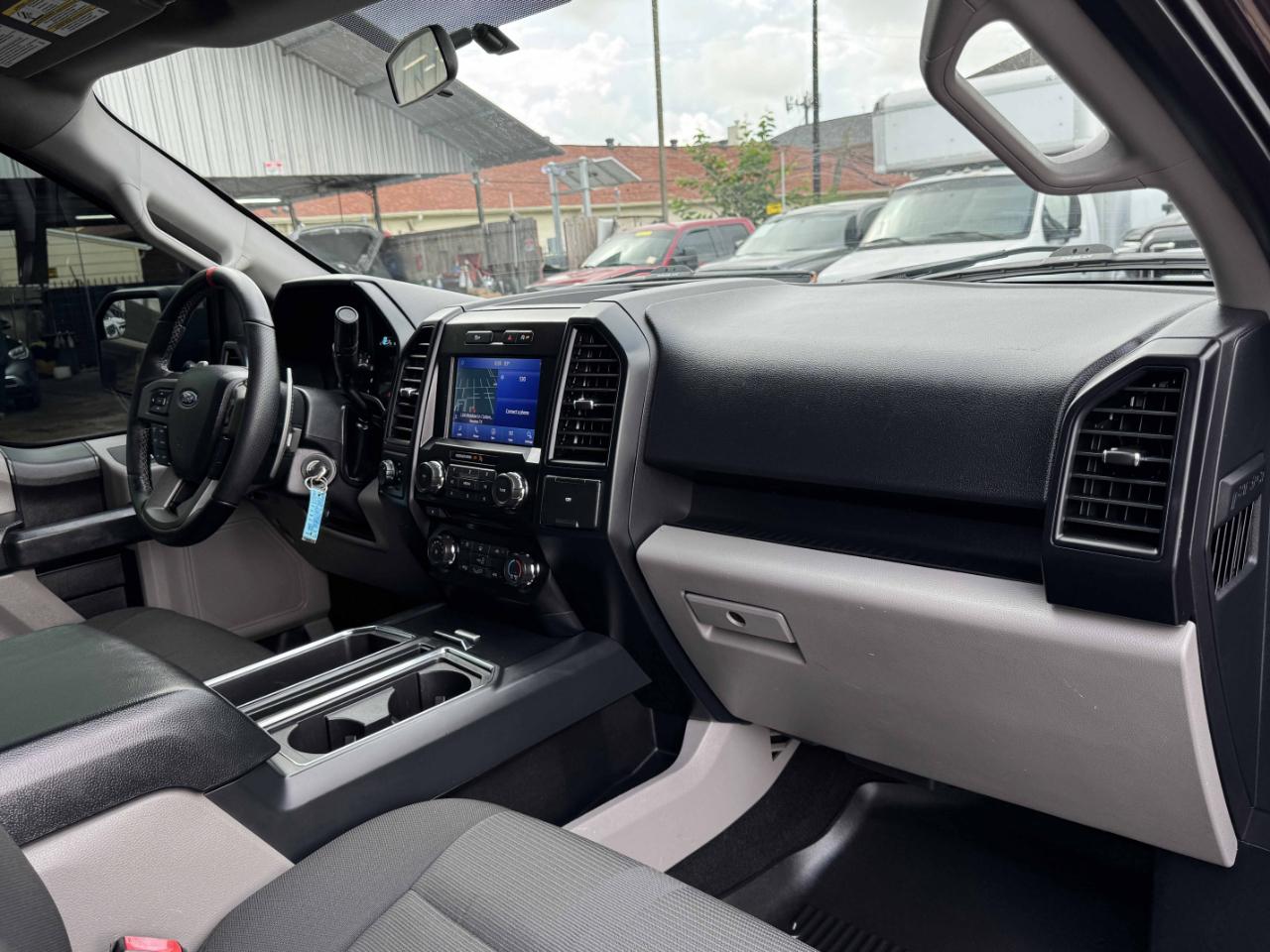 Ford F-150 STX SuperCrew 4WD 2018