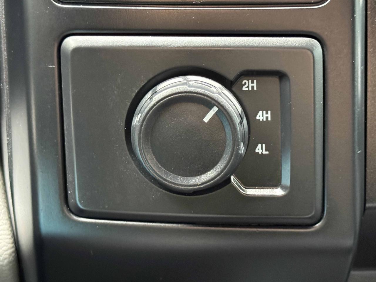 Ford F-150 STX SuperCrew 4WD 2018