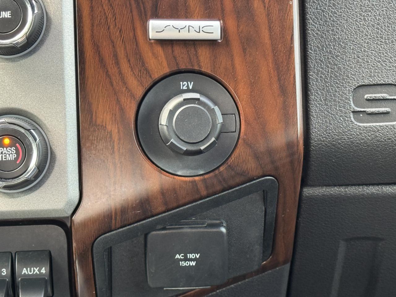 Ford Super Duty F-250 SRW  2015