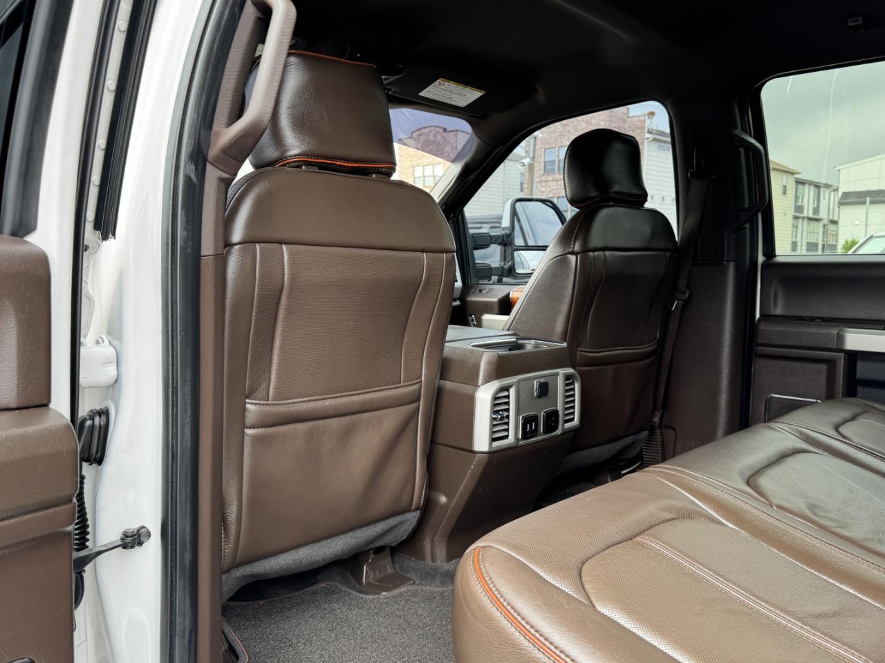 Ford Super Duty F-350 DRW  2017
