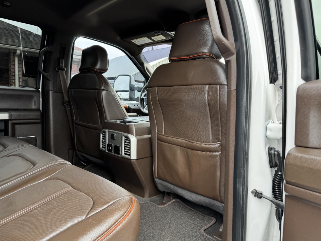 Ford Super Duty F-350 DRW  2017