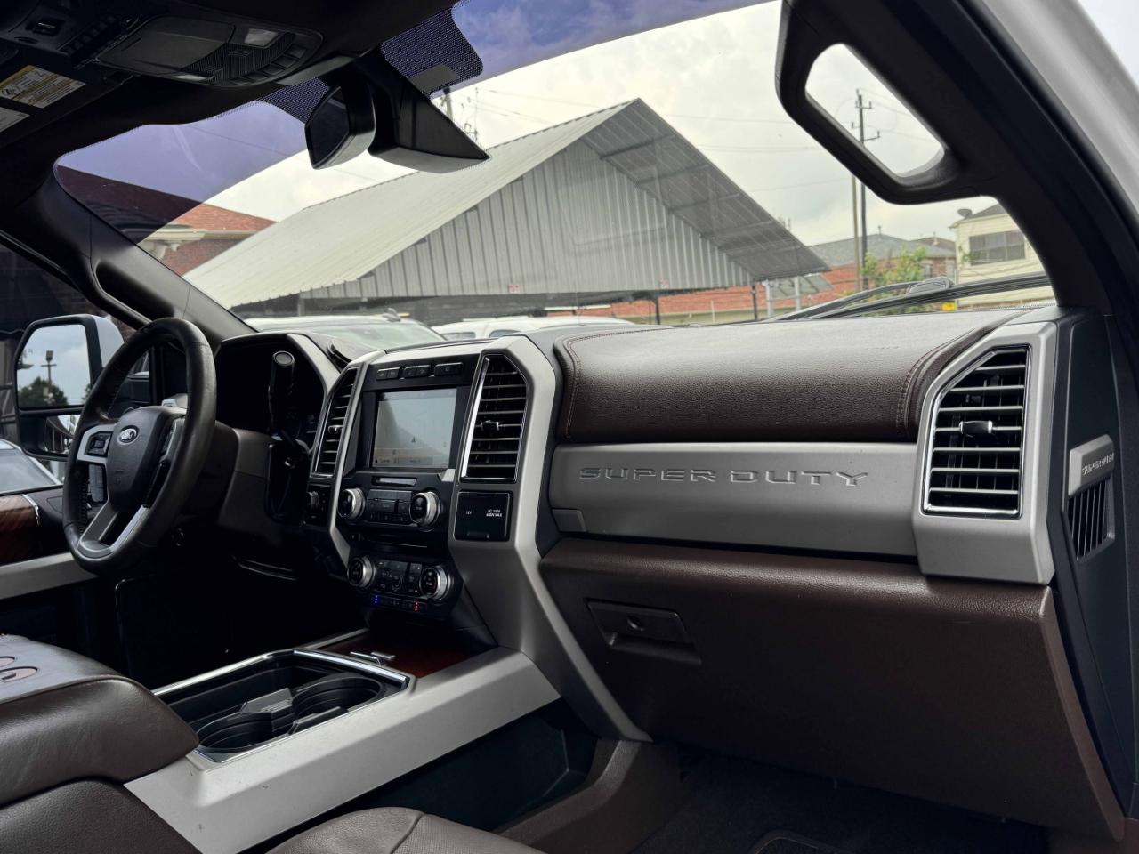 Ford Super Duty F-350 DRW  2017