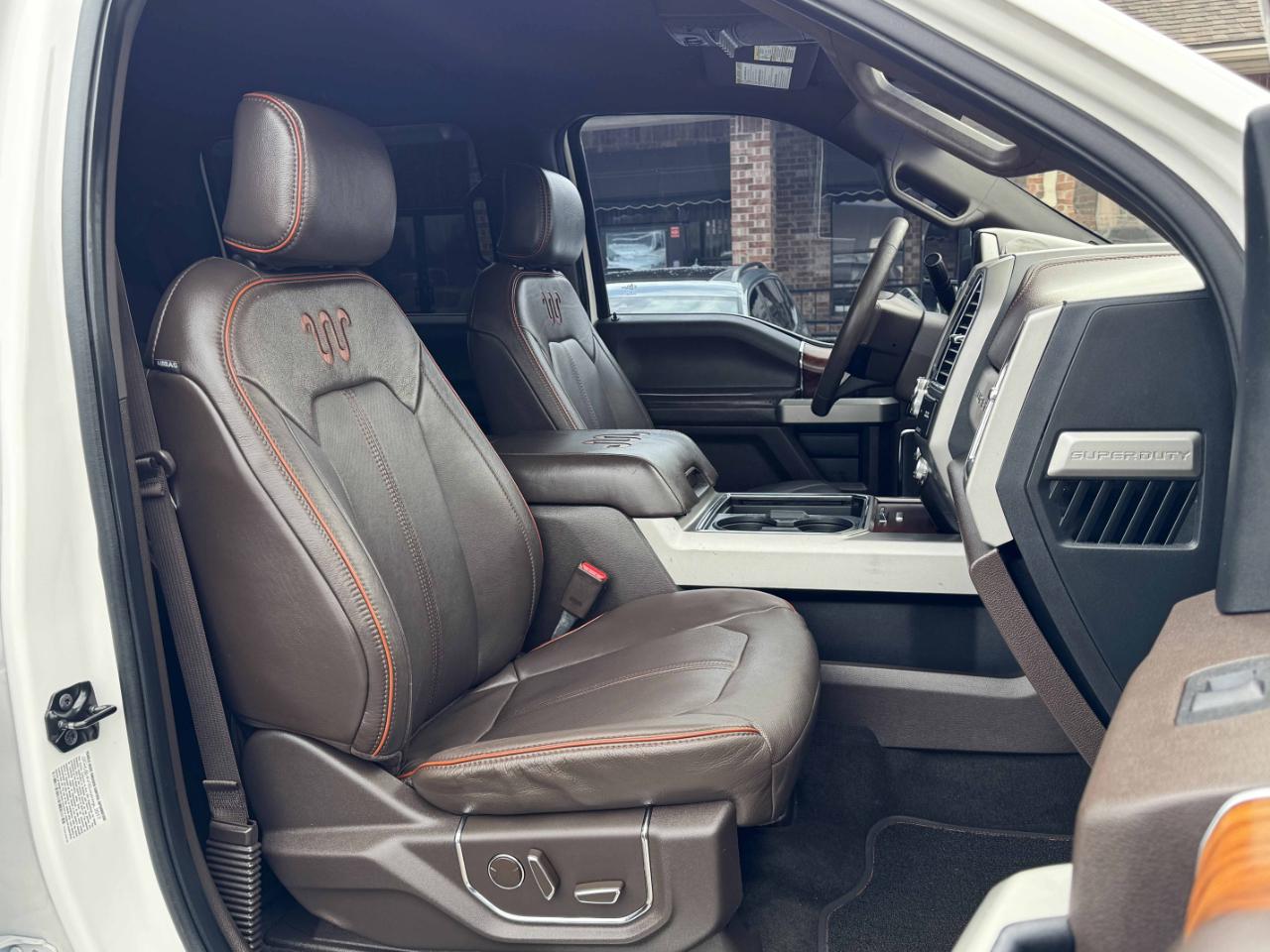 Ford Super Duty F-350 DRW  2017