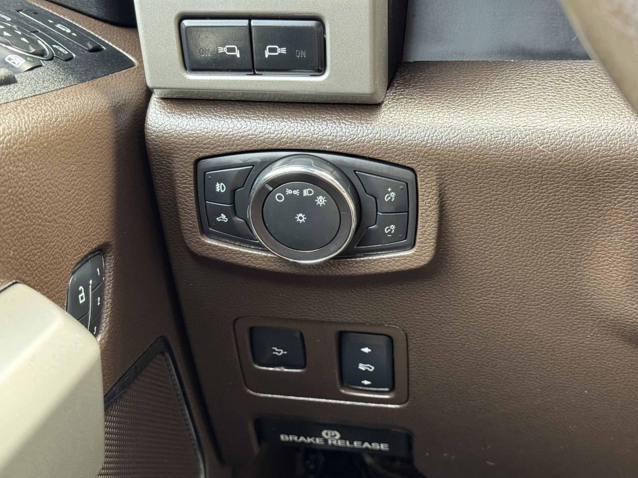 Ford Super Duty F-350 DRW  2017