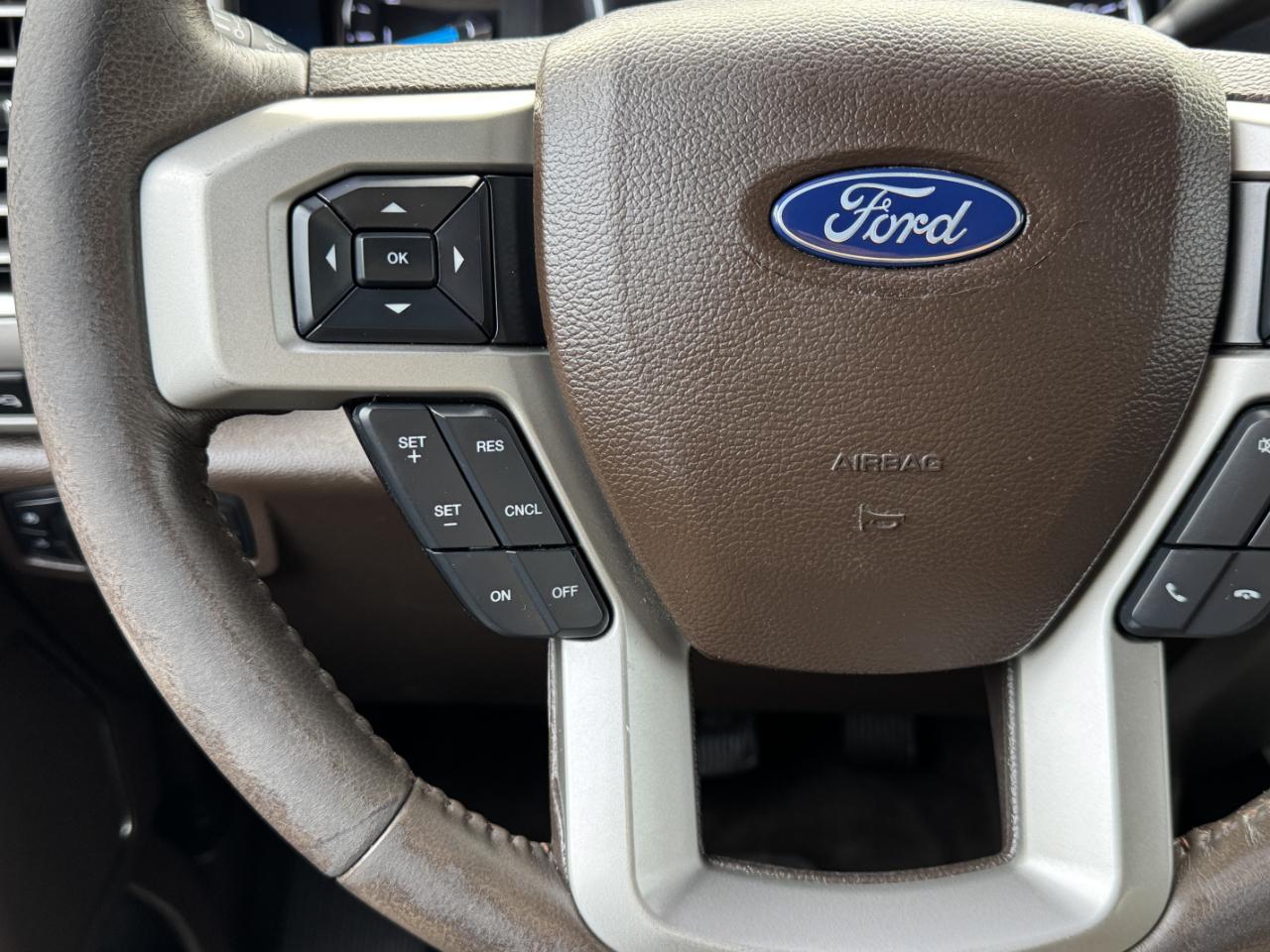 Ford Super Duty F-350 DRW  2017