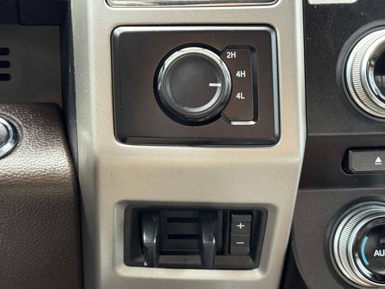 Ford Super Duty F-350 DRW  2017