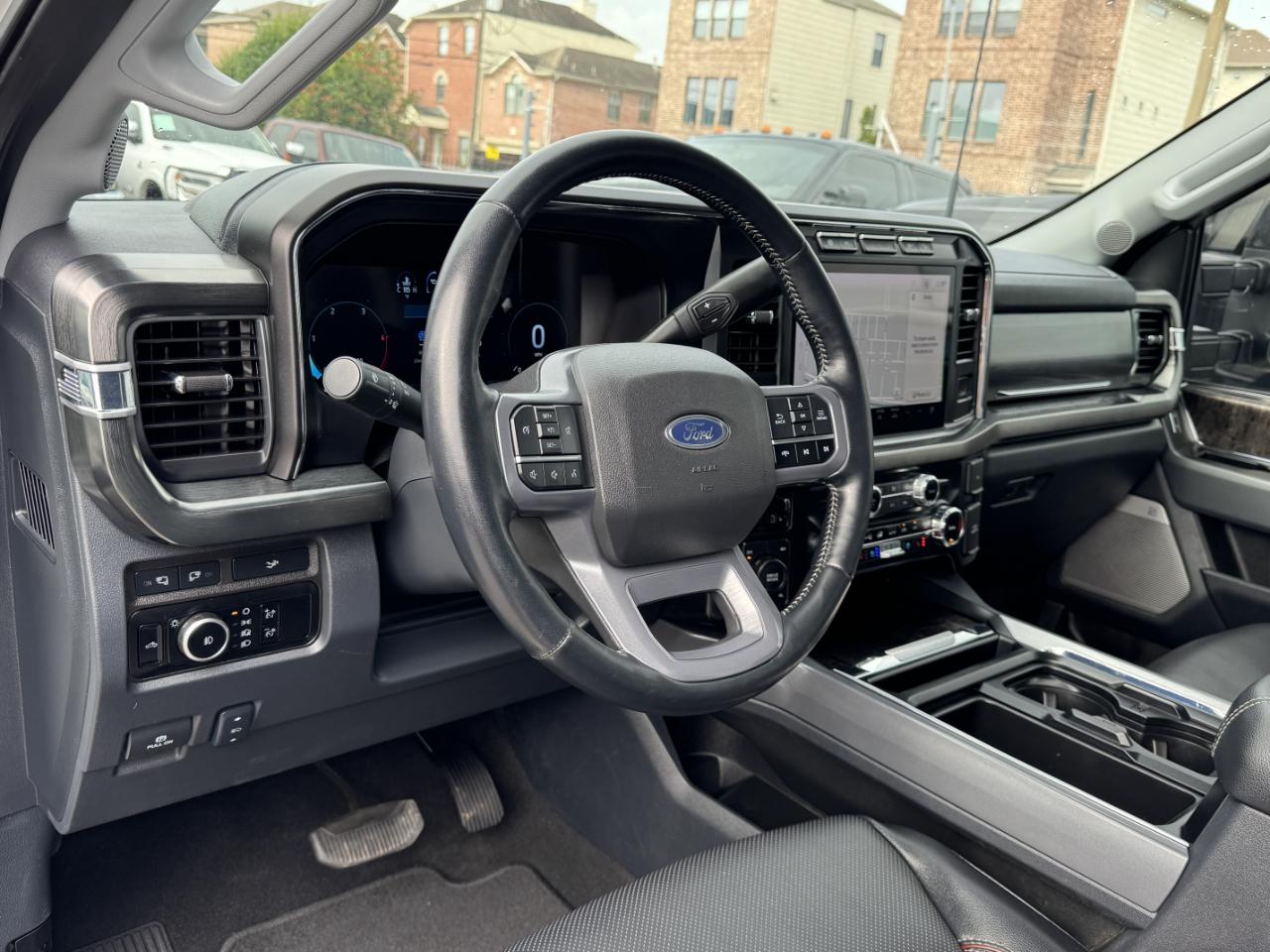 Ford Super Duty F-350 DRW  2024