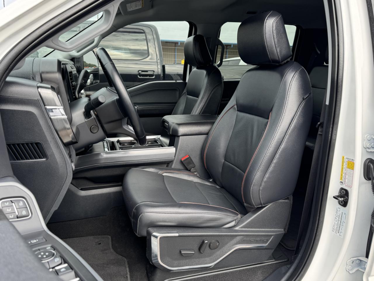 Ford Super Duty F-350 DRW  2024