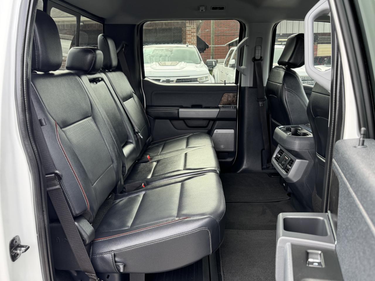 Ford Super Duty F-350 DRW  2024