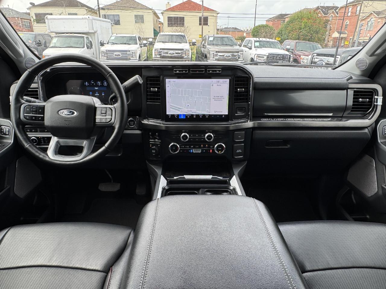 Ford Super Duty F-350 DRW  2024