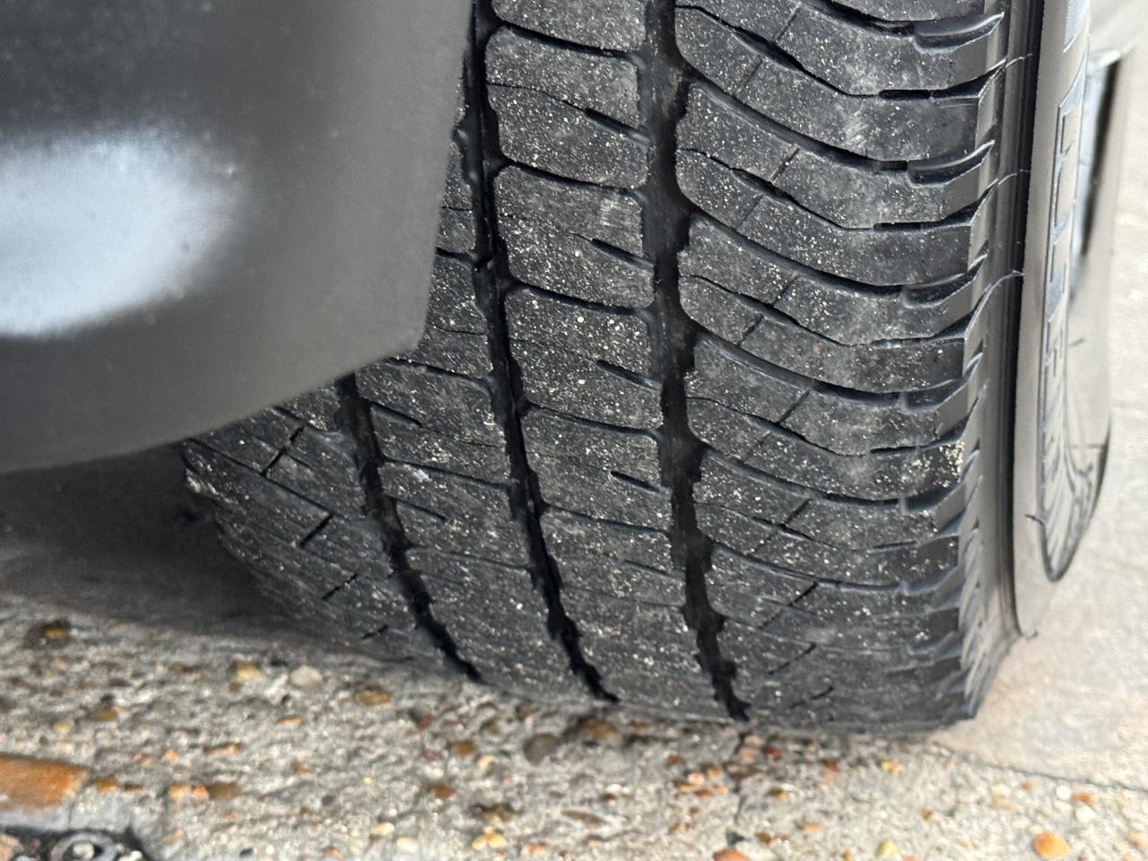 Ford Super Duty F-350 DRW  2024