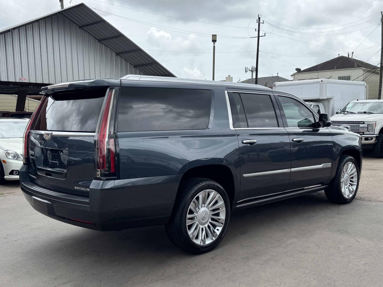 Cadillac Escalade ESV  2019