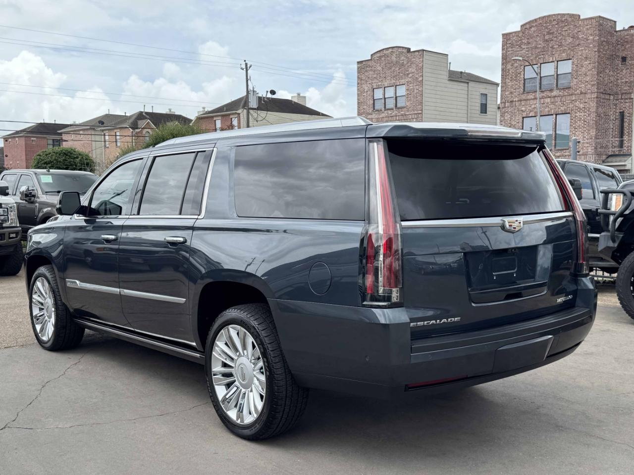 Cadillac Escalade ESV  2019