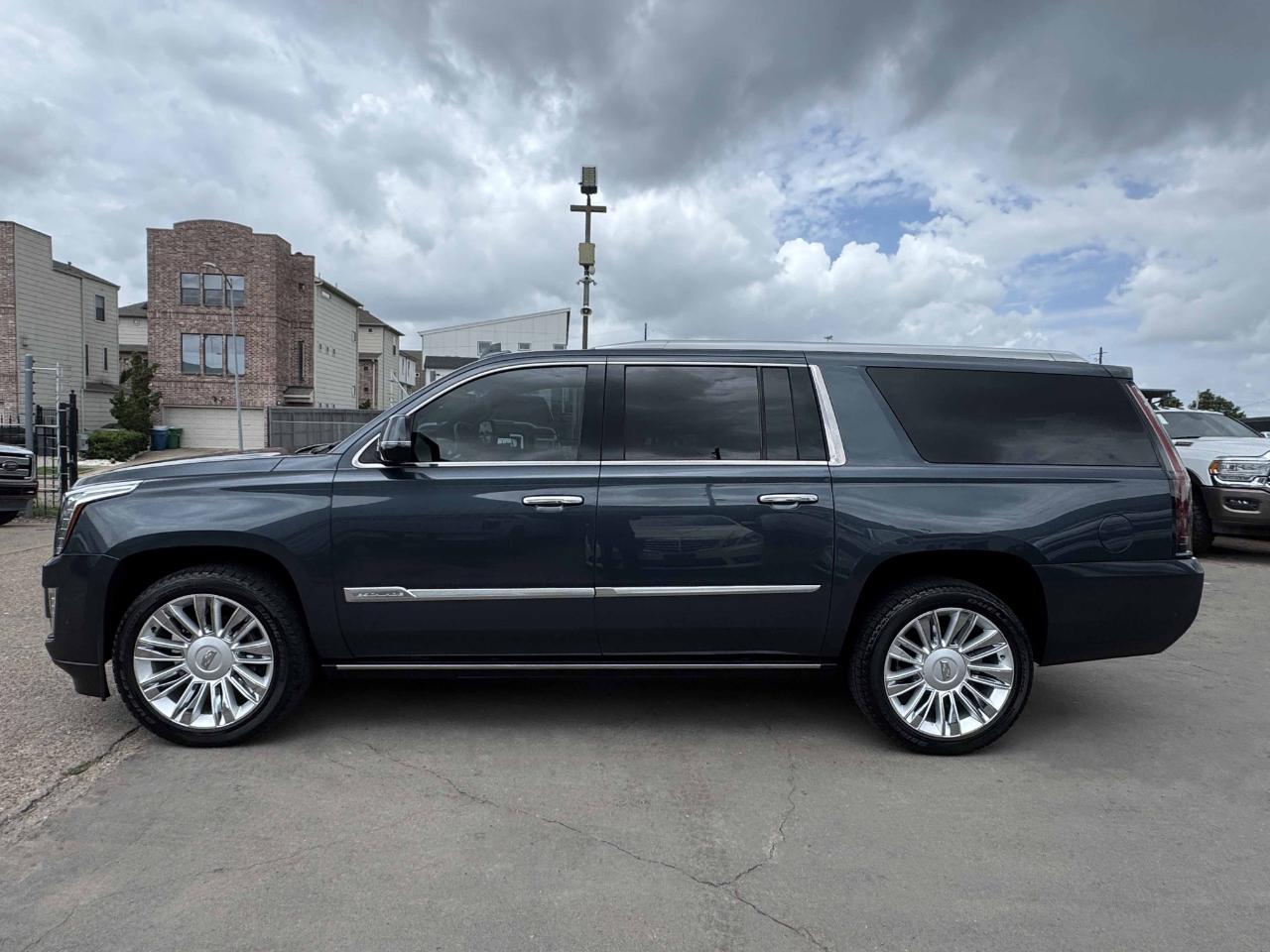 Cadillac Escalade ESV  2019