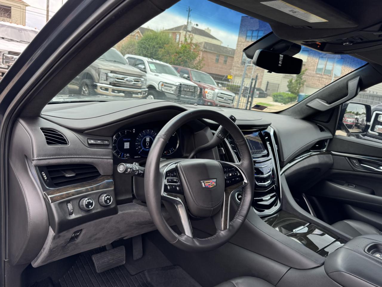 Cadillac Escalade ESV  2019