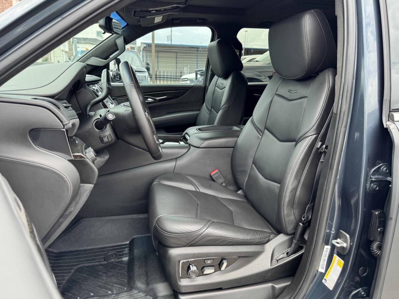 Cadillac Escalade ESV  2019