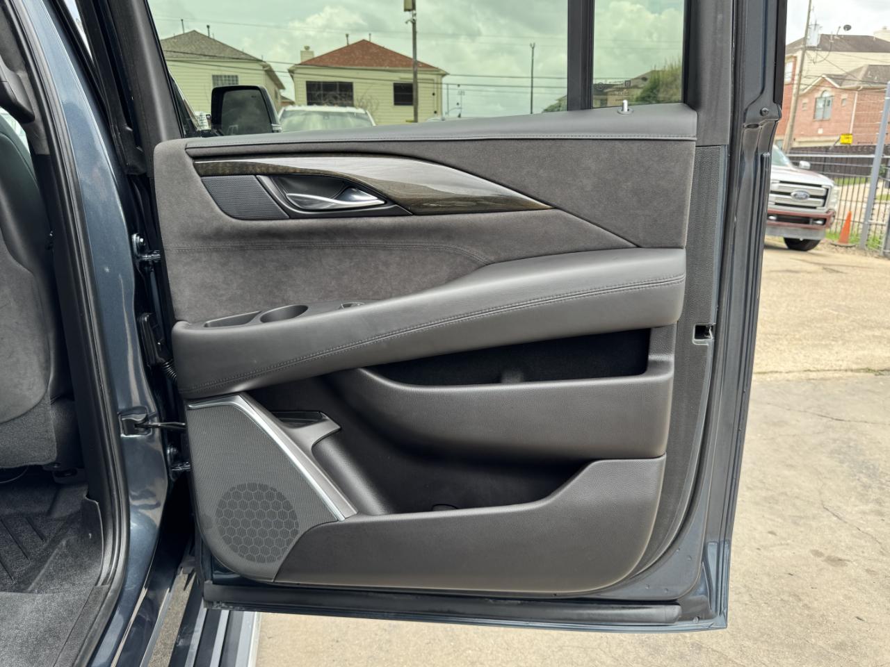 Cadillac Escalade ESV  2019