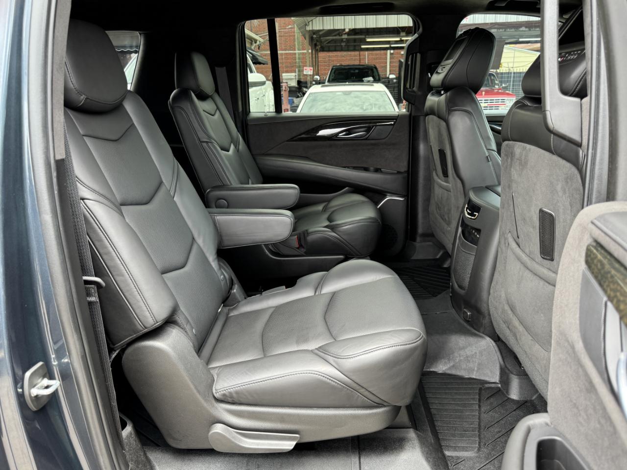 Cadillac Escalade ESV  2019