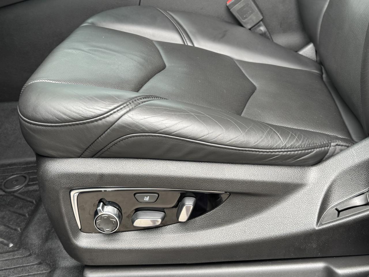 Cadillac Escalade ESV  2019