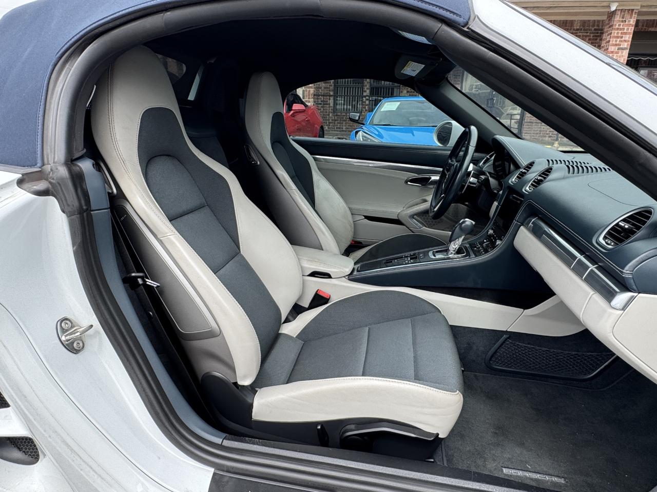 Porsche 718 Boxster  2017