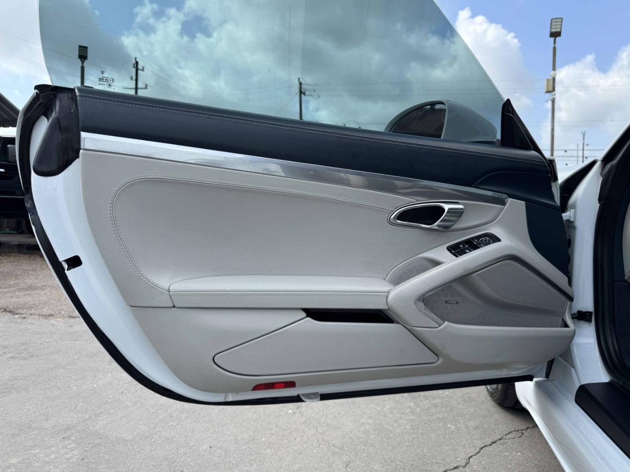 Porsche 718 Boxster  2017