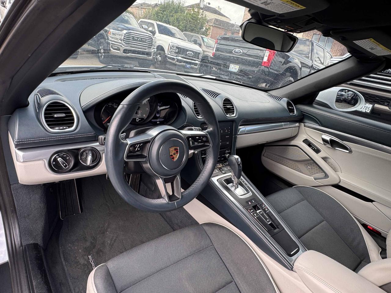 Porsche 718 Boxster  2017