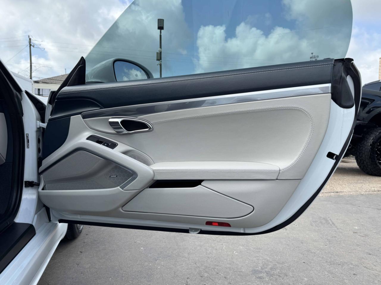 Porsche 718 Boxster  2017