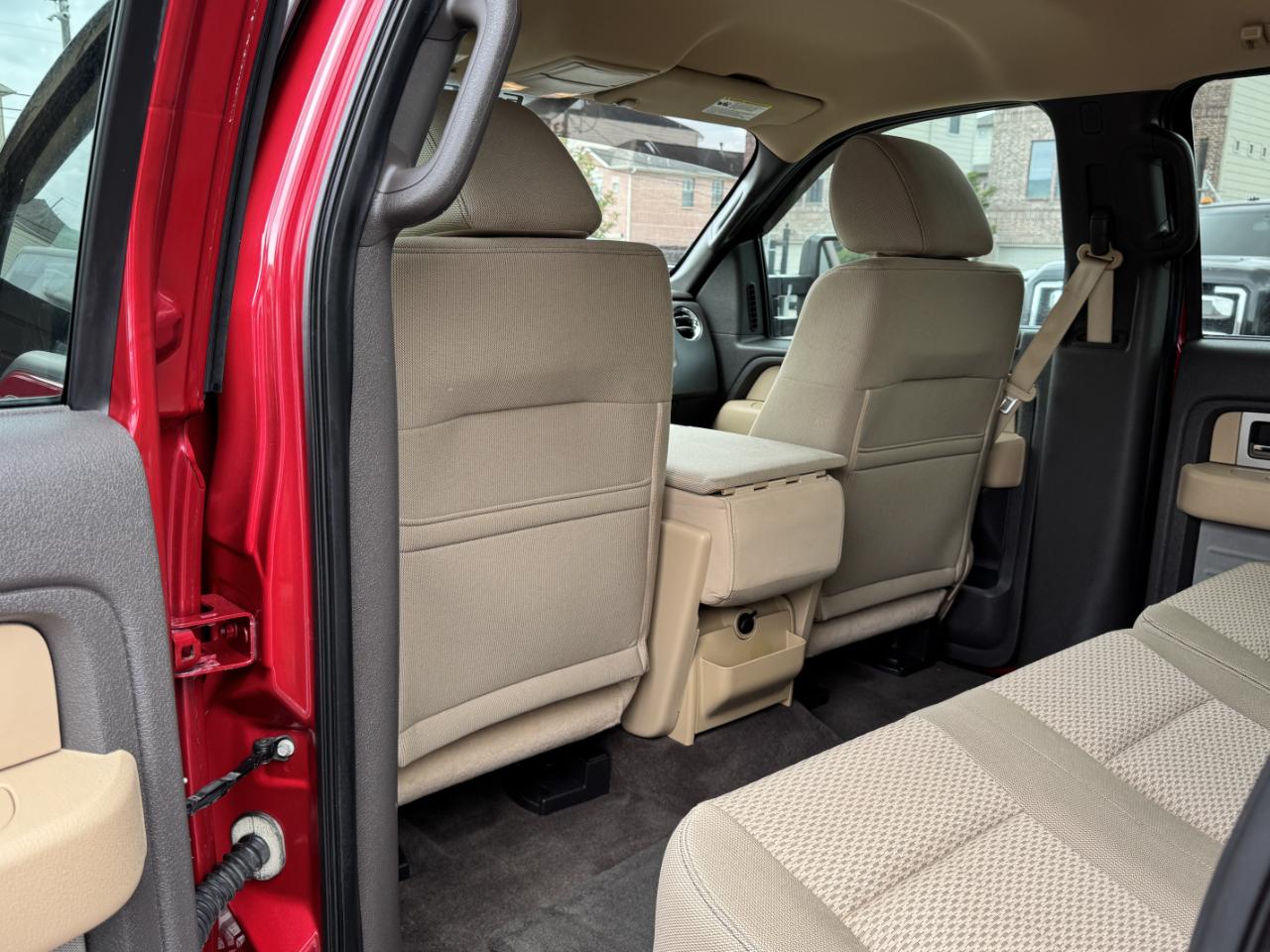 Ford F-150 XLT SuperCrew 2WD 2011