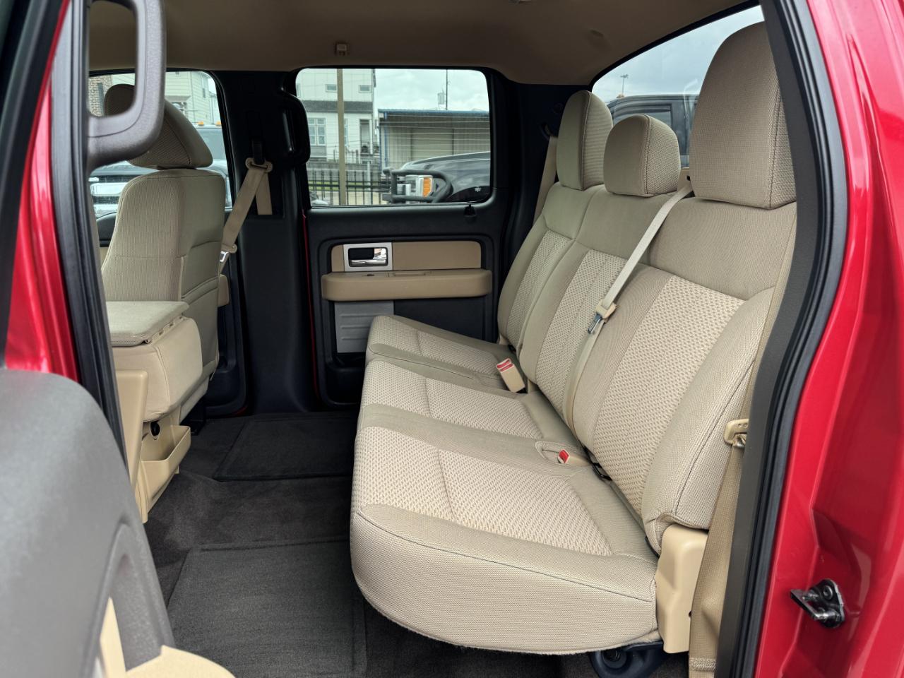 Ford F-150 XLT SuperCrew 2WD 2011