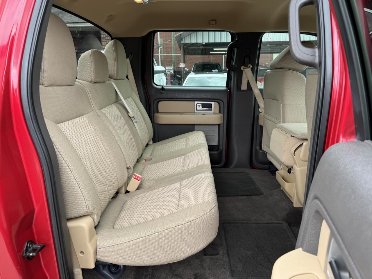 Ford F-150 XLT SuperCrew 2WD 2011