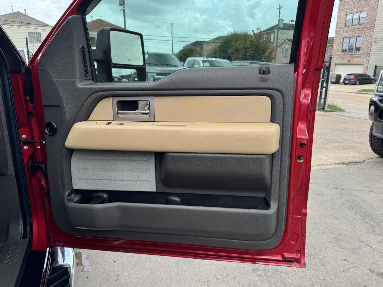 Ford F-150 XLT SuperCrew 2WD 2011