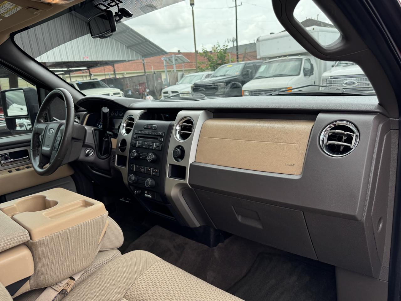 Ford F-150 XLT SuperCrew 2WD 2011