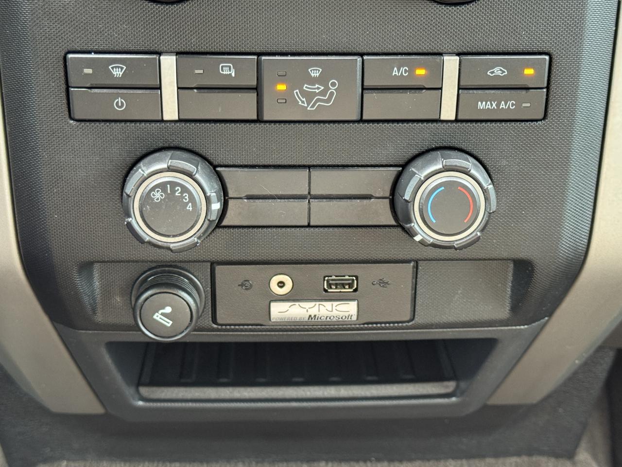Ford F-150 XLT SuperCrew 2WD 2011