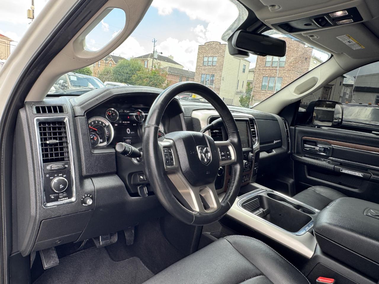 RAM 2500 Laramie Crew Cab 4WD 2017